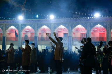 لاله گردانی در شب شام غریبان - حرم شاهچراغ (ع)