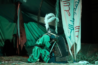 نمایش آیینی شب غریبانه