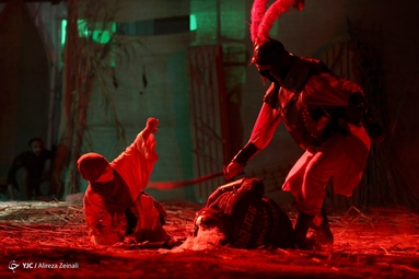 نمایش آیینی شب غریبانه