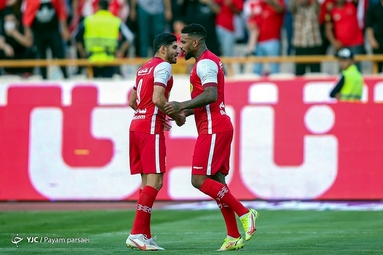 لیگ برتر فوتبال/ پرسپولیس تهران ۲ - صنعت نفت آبادان ۰