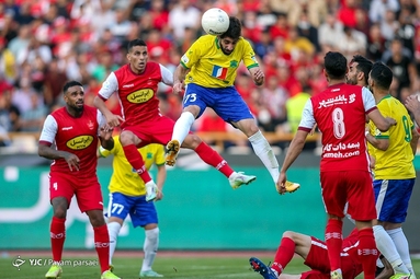 لیگ برتر فوتبال/ پرسپولیس تهران ۲ - صنعت نفت آبادان ۰
