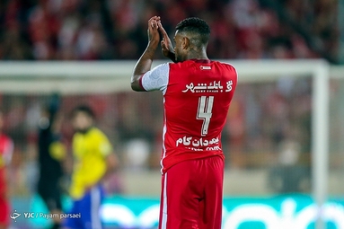 لیگ برتر فوتبال/ پرسپولیس تهران ۲ - صنعت نفت آبادان ۰