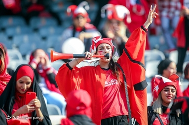 لیگ برتر فوتبال/ پرسپولیس تهران ۲ - صنعت نفت آبادان ۰