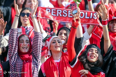 لیگ برتر فوتبال/ پرسپولیس تهران ۲ - صنعت نفت آبادان ۰