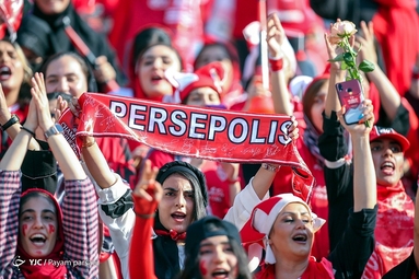 لیگ برتر فوتبال/ پرسپولیس تهران ۲ - صنعت نفت آبادان ۰