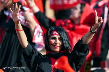 لیگ برتر فوتبال/ پرسپولیس تهران ۲ - صنعت نفت آبادان ۰