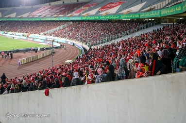حضور بانوان هوادار پرسپولیس در ورزشگاه آزادی