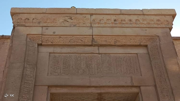معماری سردر آرامگاه شیخ یوسف سروستانی
