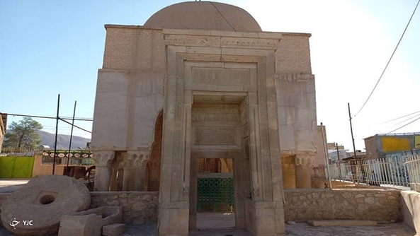 آرامگاه شیخ یوسف سروستانی 