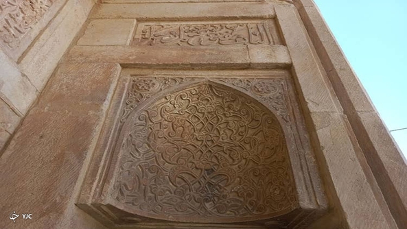 معماری آرامگاه شیخ یوسف سروستانی در مرکز شهر سروستان 