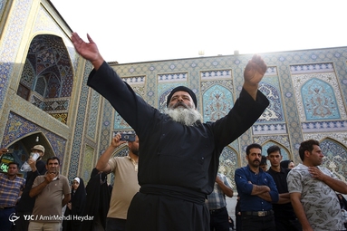 عزاداری سالروز شهادت امام رضا (ع) در حرم مطهر رضوی