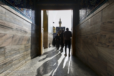 عزاداری سالروز شهادت امام رضا (ع) در حرم مطهر رضوی