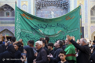 عزاداری سالروز شهادت امام رضا (ع) در حرم مطهر رضوی