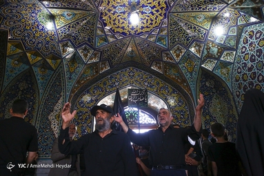 عزاداری سالروز شهادت امام رضا (ع) در حرم مطهر رضوی