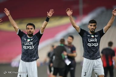 لیگ برتر فوتبال/ پرسپولیس تهران ۰ - تراکتور سازی تبریز ۱