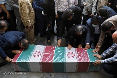 مراسم تشییع و خاکسپاری پیکر شهید گمنام در سازمان ثبت احوال کشور