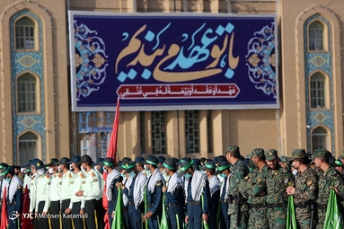 صبحگاه مشترک نیرو‌های نظامی در مسجد مقدس جمکران