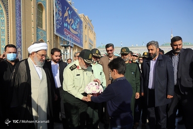 صبحگاه مشترک نیرو‌های نظامی در مسجد مقدس جمکران