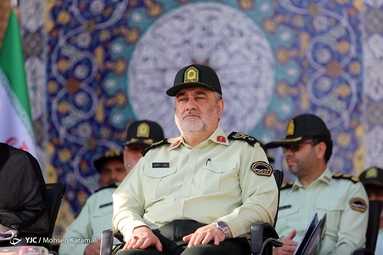 صبحگاه مشترک نیرو‌های نظامی در مسجد مقدس جمکران