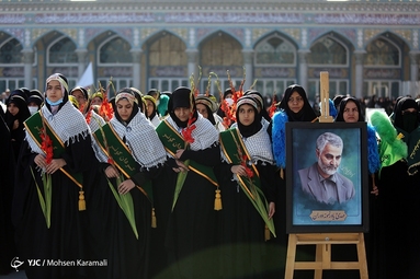 صبحگاه مشترک نیرو‌های نظامی در مسجد مقدس جمکران