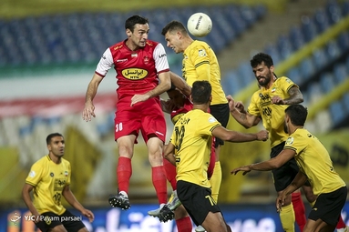 لیگ برتر فوتبال/ سپاهان اصفهان ۰ - پرسپولیس تهران ۰