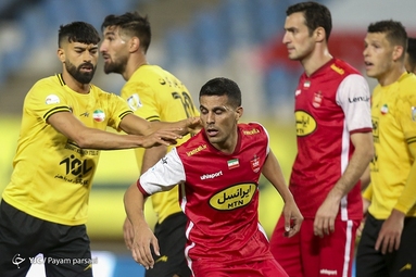 لیگ برتر فوتبال/ سپاهان اصفهان ۰ - پرسپولیس تهران ۰