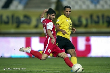 لیگ برتر فوتبال/ سپاهان اصفهان ۰ - پرسپولیس تهران ۰