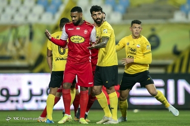 لیگ برتر فوتبال/ سپاهان اصفهان ۰ - پرسپولیس تهران ۰
