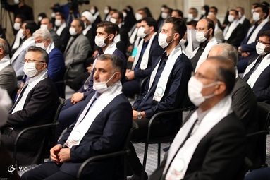دیدار دست‌اندرکاران کنگره شهدای ورزشکار و جمعی از مادران شهدای ورزشکار با رهبر انقلاب
