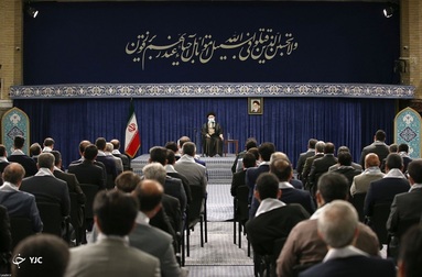 دیدار دست‌اندرکاران کنگره شهدای ورزشکار و جمعی از مادران شهدای ورزشکار با رهبر انقلاب