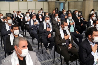 دیدار دست‌اندرکاران کنگره شهدای ورزشکار و جمعی از مادران شهدای ورزشکار با رهبر انقلاب