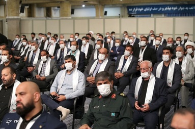 دیدار دست‌اندرکاران کنگره شهدای ورزشکار و جمعی از مادران شهدای ورزشکار با رهبر انقلاب