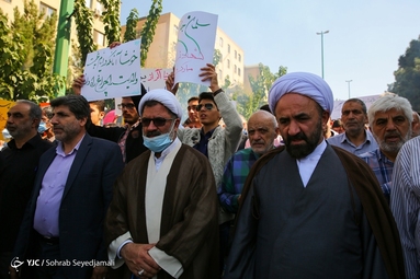 تشییع پیکر مطهر شهید مدافع امنیت سلمان امیر احمدی در تهران