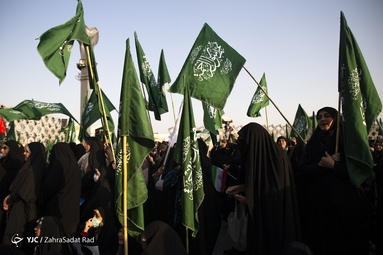 آیین بزرگداشت شهید همدانی در میدان امام حسین (ع)