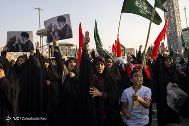 آیین بزرگداشت شهید همدانی در میدان امام حسین (ع)