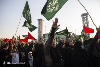 آیین بزرگداشت شهید همدانی در میدان امام حسین (ع)
