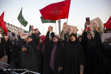 آیین بزرگداشت شهید همدانی در میدان امام حسین (ع)