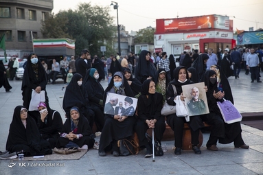 آیین بزرگداشت شهید همدانی در میدان امام حسین (ع)