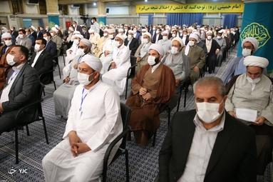 دیدار مسئولان نظام و میهمانان کنفرانس وحدت اسلامى با رهبر انقلاب
