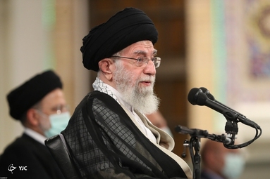 دیدار مسئولان نظام و میهمانان کنفرانس وحدت اسلامى با رهبر انقلاب