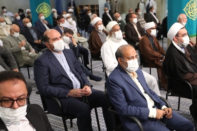 دیدار مسئولان نظام و میهمانان کنفرانس وحدت اسلامى با رهبر انقلاب