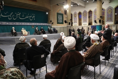 دیدار مسئولان نظام و میهمانان کنفرانس وحدت اسلامى با رهبر انقلاب