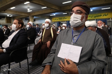 دیدار مسئولان نظام و میهمانان کنفرانس وحدت اسلامى با رهبر انقلاب