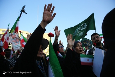 جشن بزرگ میلاد پیامبر (ص) در میدان ولیعصر (عج)