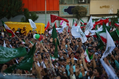 جشن بزرگ میلاد پیامبر (ص) در میدان ولیعصر (عج)