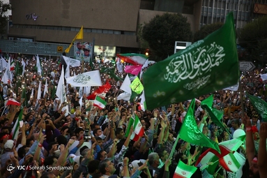 جشن بزرگ میلاد پیامبر (ص) در میدان ولیعصر (عج)