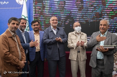آیین بهره برداری از ۲۶۳ دستگاه اتوبوس و مینی‌بوس و دو هزار تاکسی در پایتخت