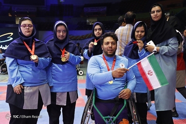 مراسم روز ملی پارالمپیک در آزادی
