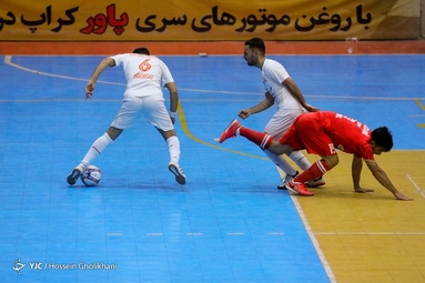 لیگ برتر فوتسال / کراپ الوند ۳ - مس سونگون ۴