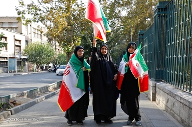 راهپیمایی مردم تهران در محکومیت جنایت تروریستی حرم شاهچراغ (ع)
